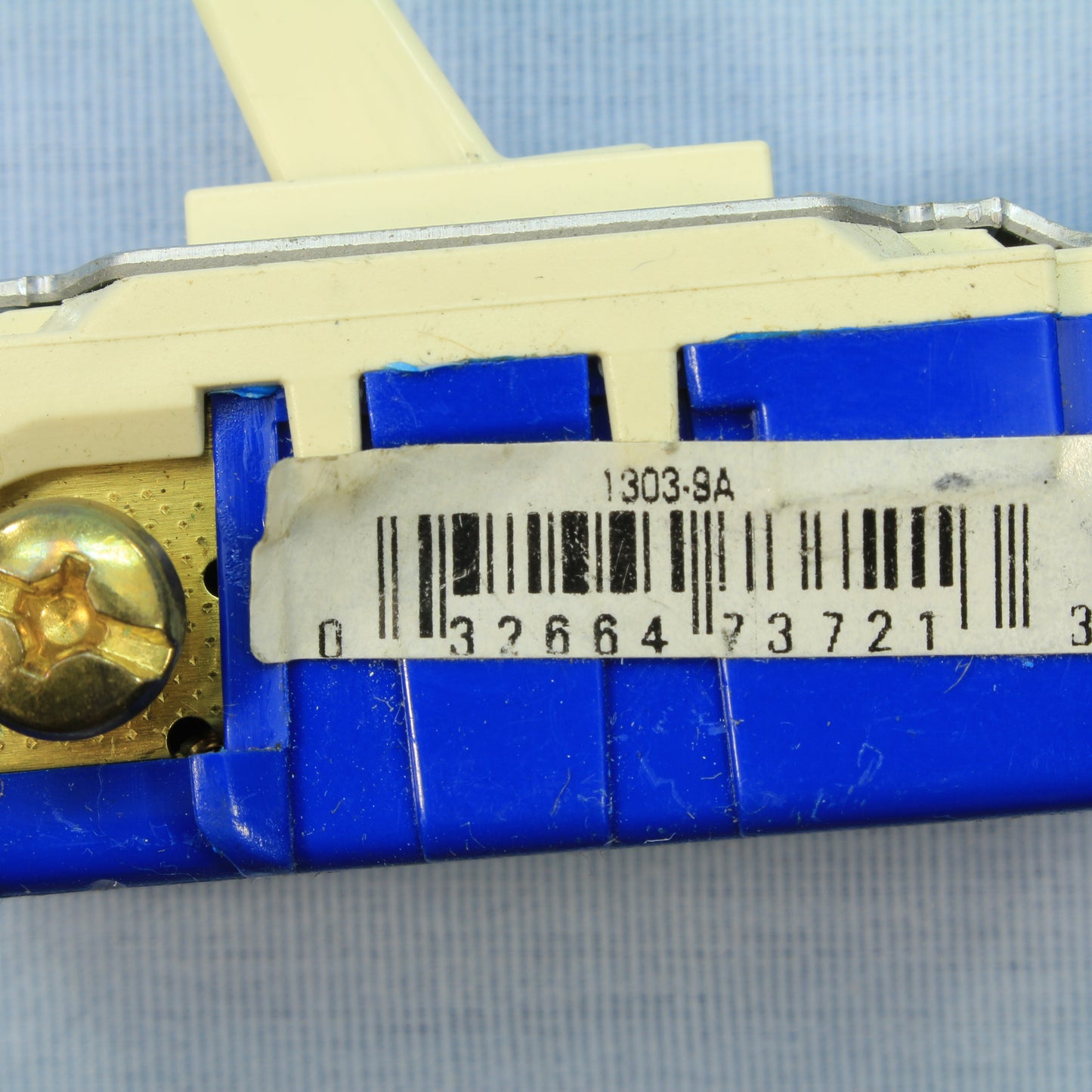 Cooper Single Pole Toggle Light Switch Auto Grounding 3-Way 15A 120V AL 1303-9A