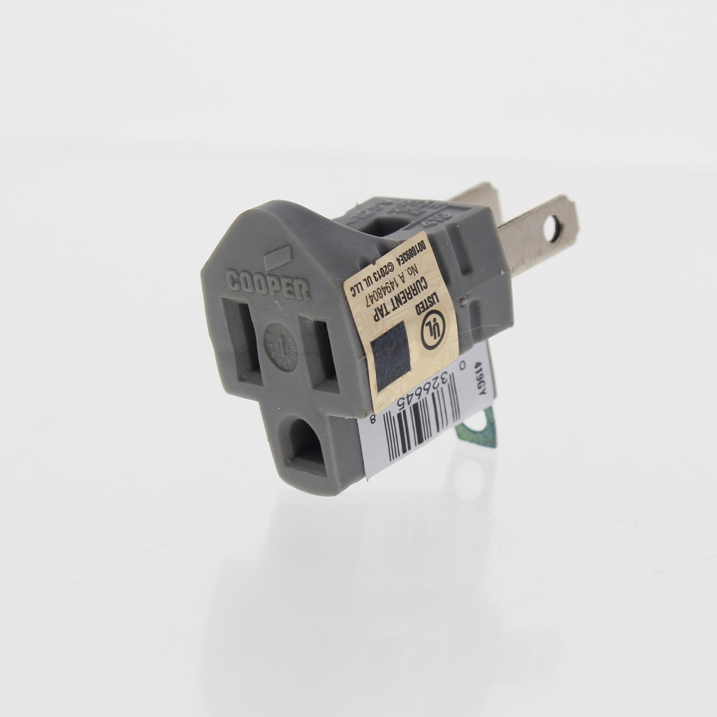 Cooper 419GY Gray Single Outlet Adapter w/ Grounding Lug 15A 125V 2-Pole 2-Wire