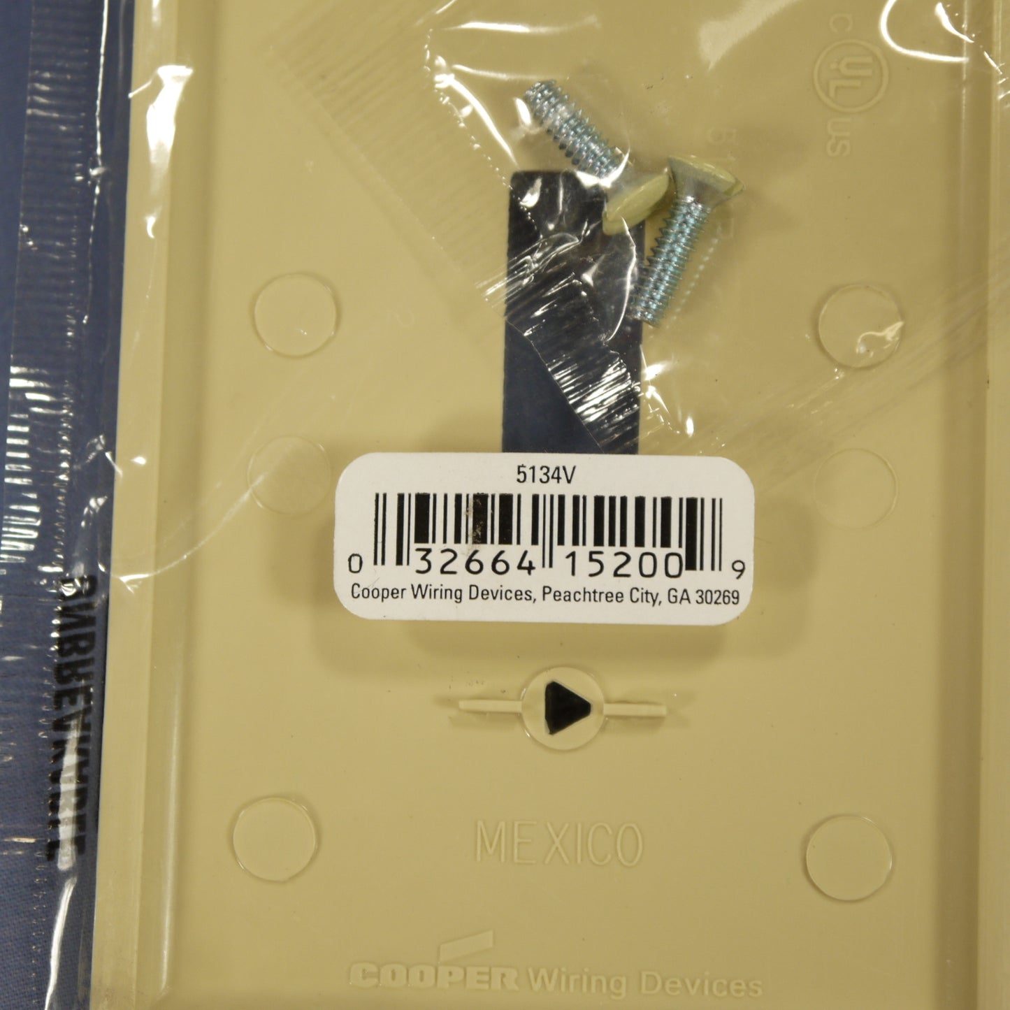 Cooper 5134V Ivory 1-Gang Toggle Switch Cover Nylon Wallplate Standard Size