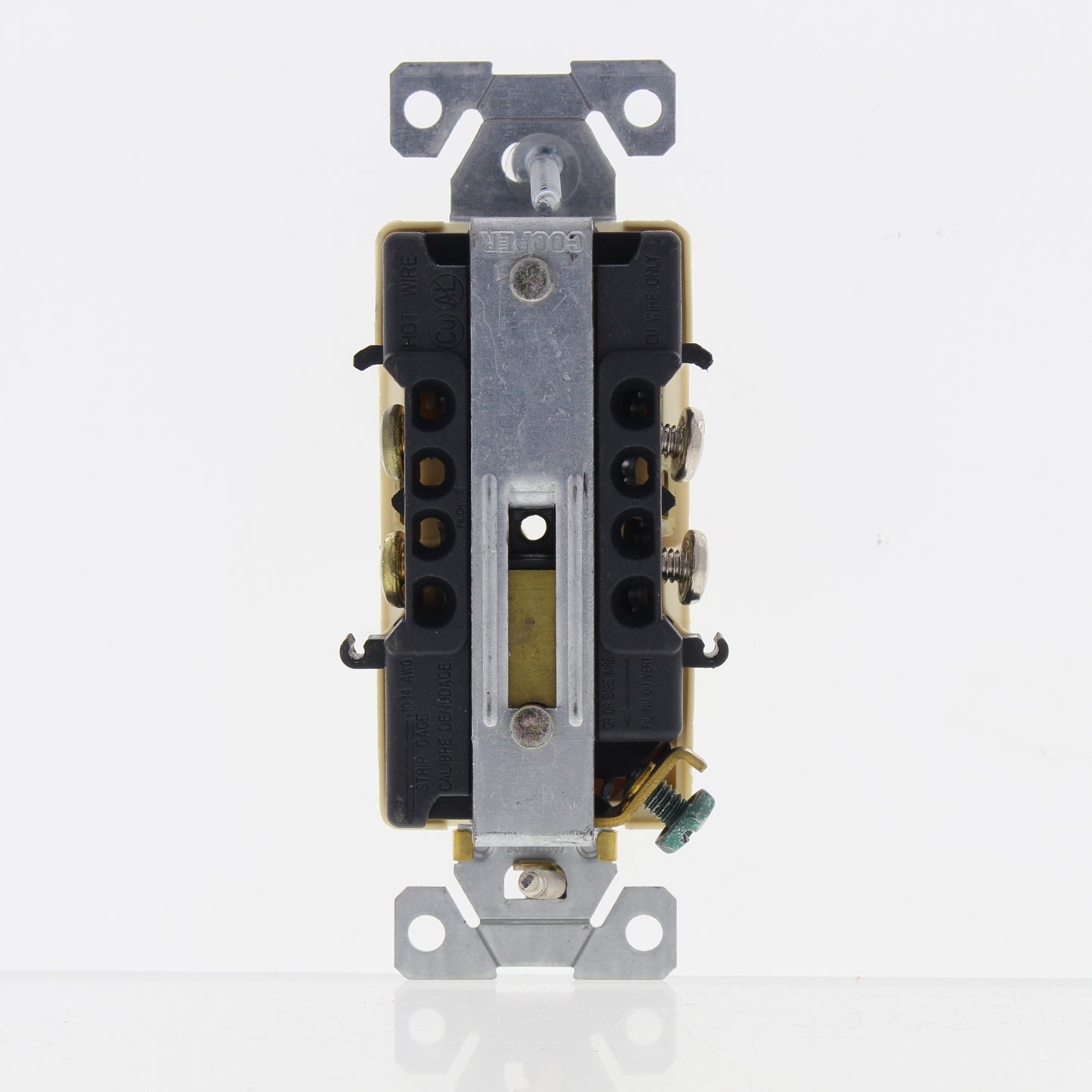 Cooper Ivory Specification Grade Duplex Receptacle NO GUARD 5-20R 20A Bulk 5352V