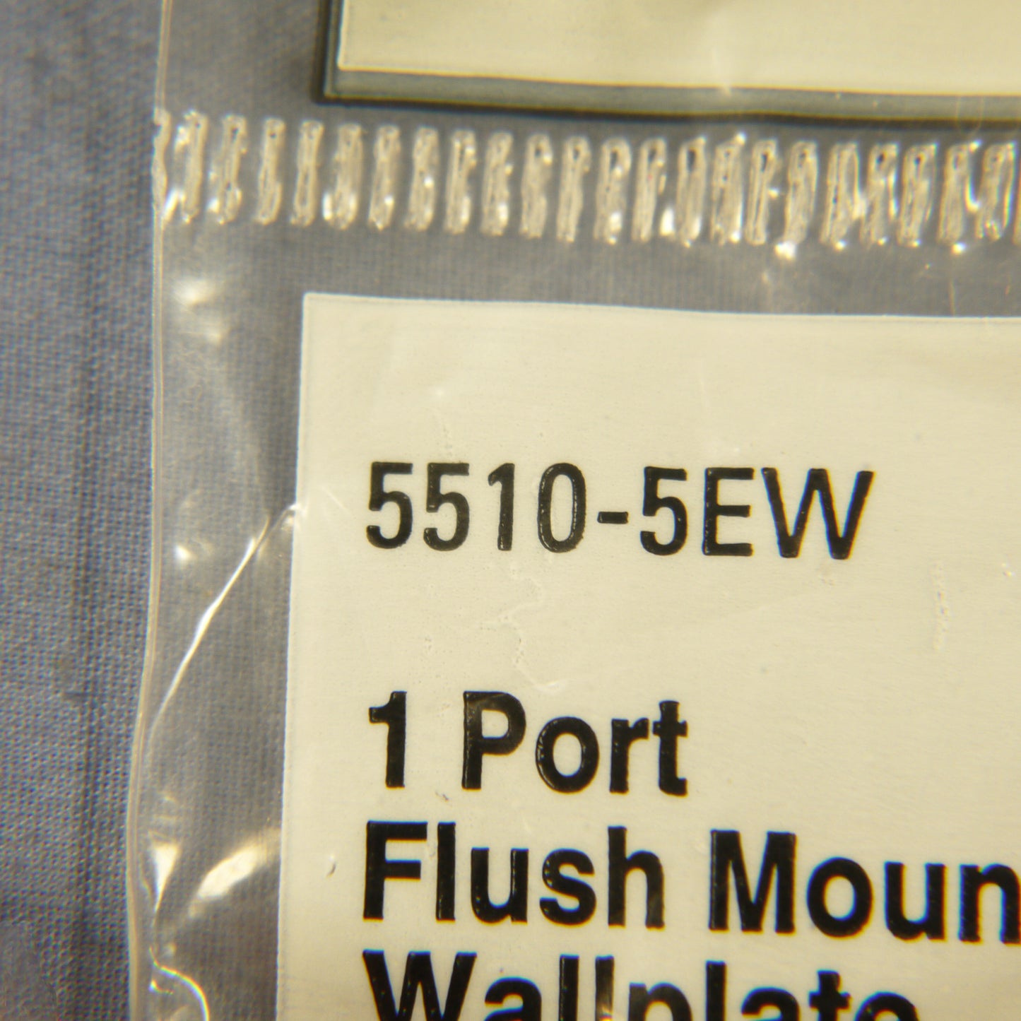 Cooper 5510-5EW White 1-Gang Modular 1-Port Thermoplastic Wallplate Flush Mount