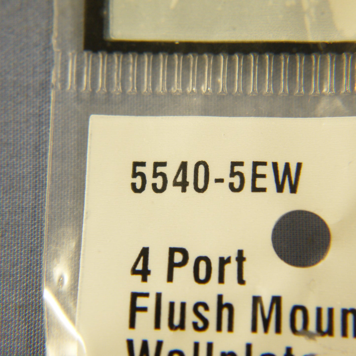 Cooper 5540-5EW White 1-Gang Modular 4-Port Nylon Wallplate Cover Flush Mount
