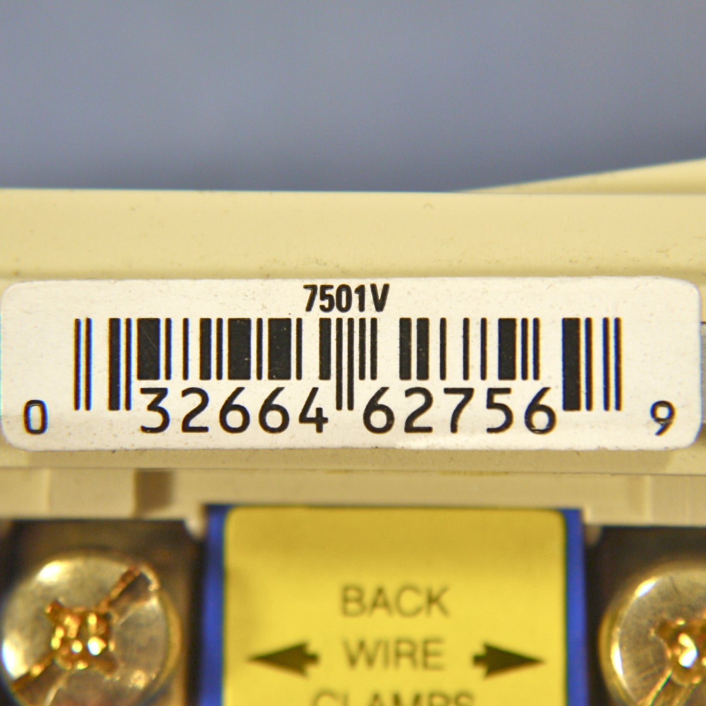 Cooper 7501V Ivory Decorator Rocker Light Switch 15A Single Pole 120/277V Bulk