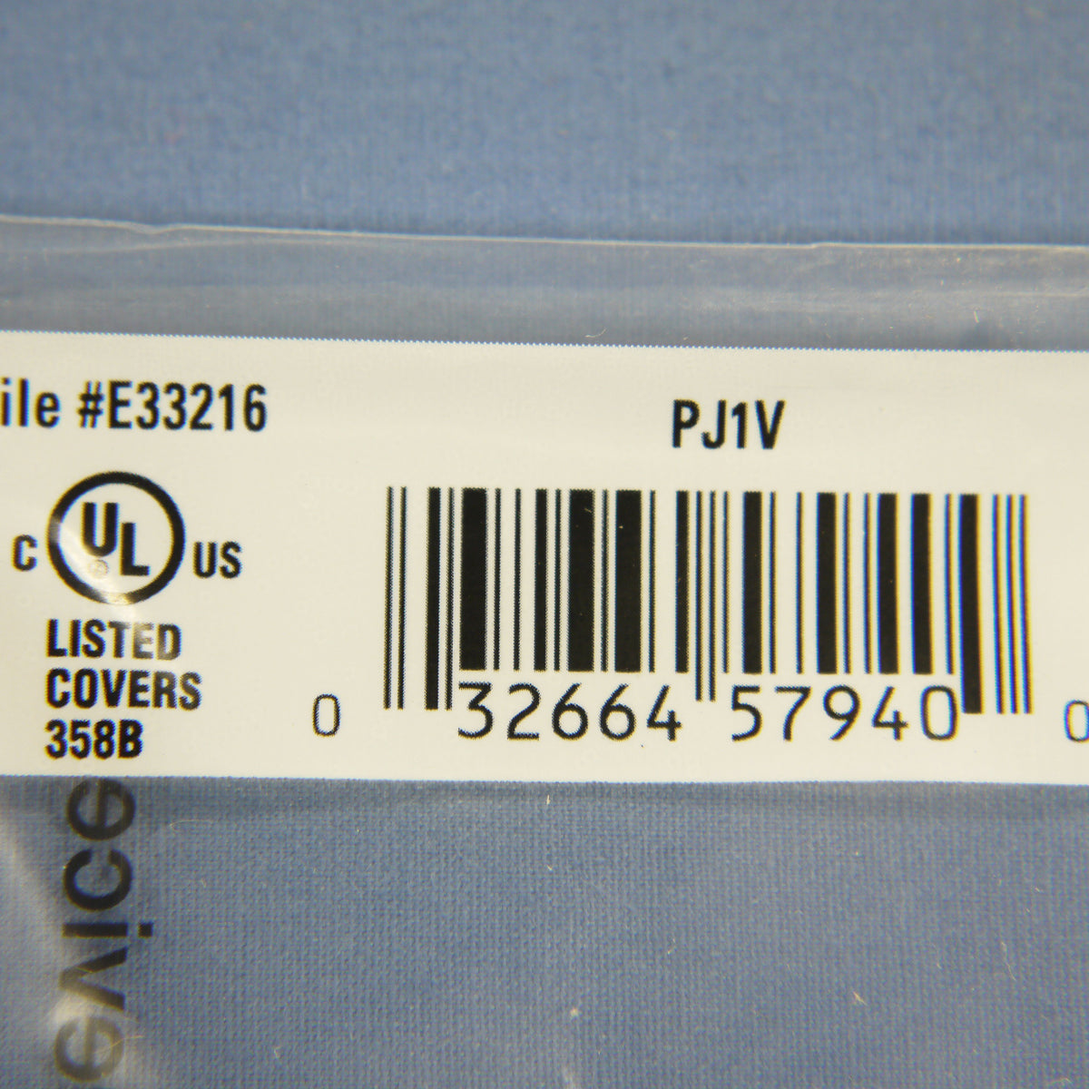 Cooper PJ1V Ivory 1-Gang Toggle Switch Unbreakable Mid-Size Wallplate Cover