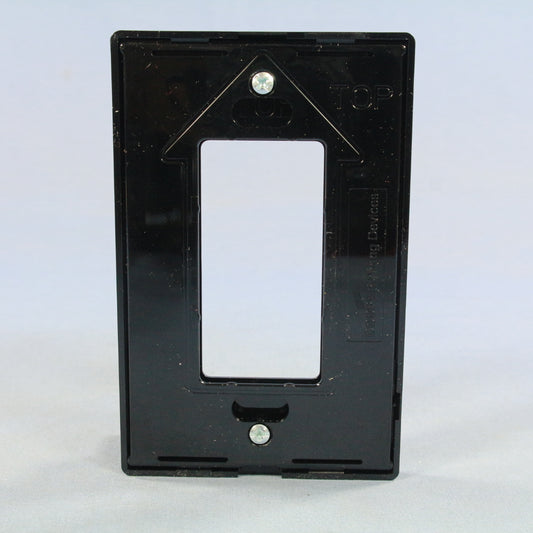 Cooper PJS26BK Black 1-Gang Decora Centered Unbreakable Mid-Size Wallplate Cover