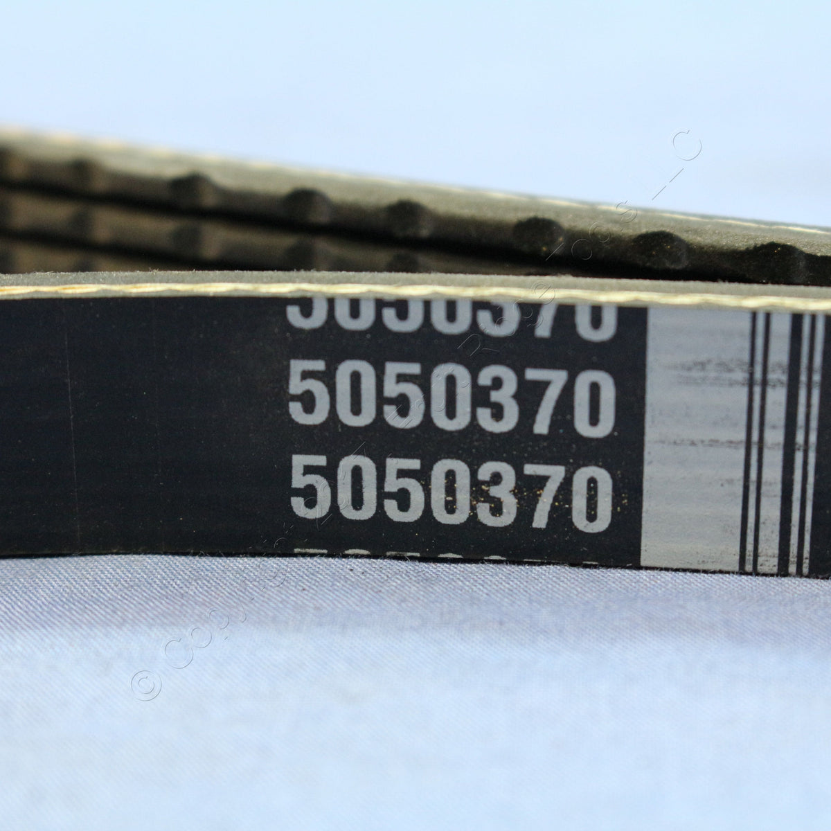Dayco 5050370 Serpentine Drive Belt for 99-03 Galant 00-05 Eclipse 00-06 Insight