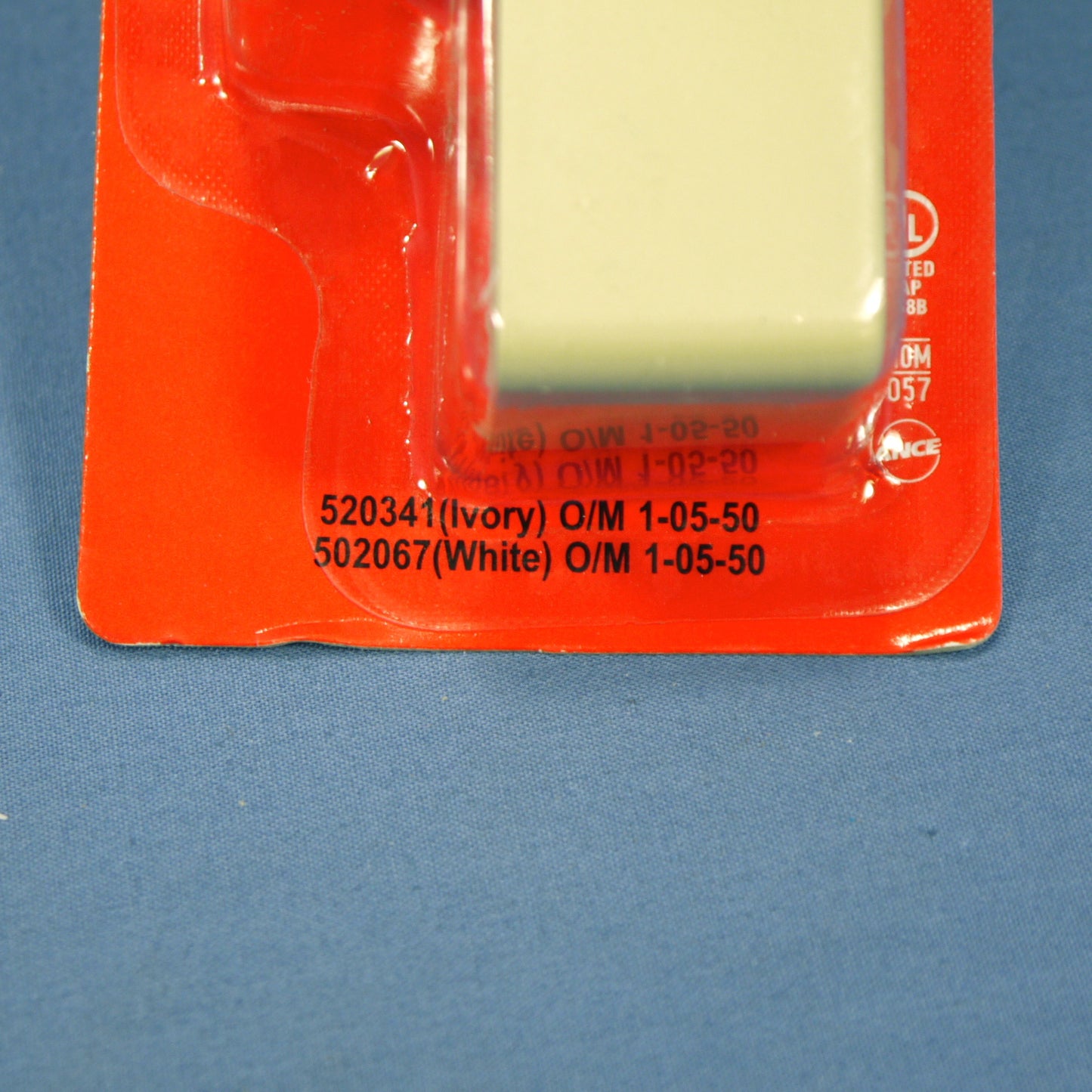 Do It Best Ivory Triple Tap Outlet Adapter Nema 1-15R 15A 125V 520341 Carded