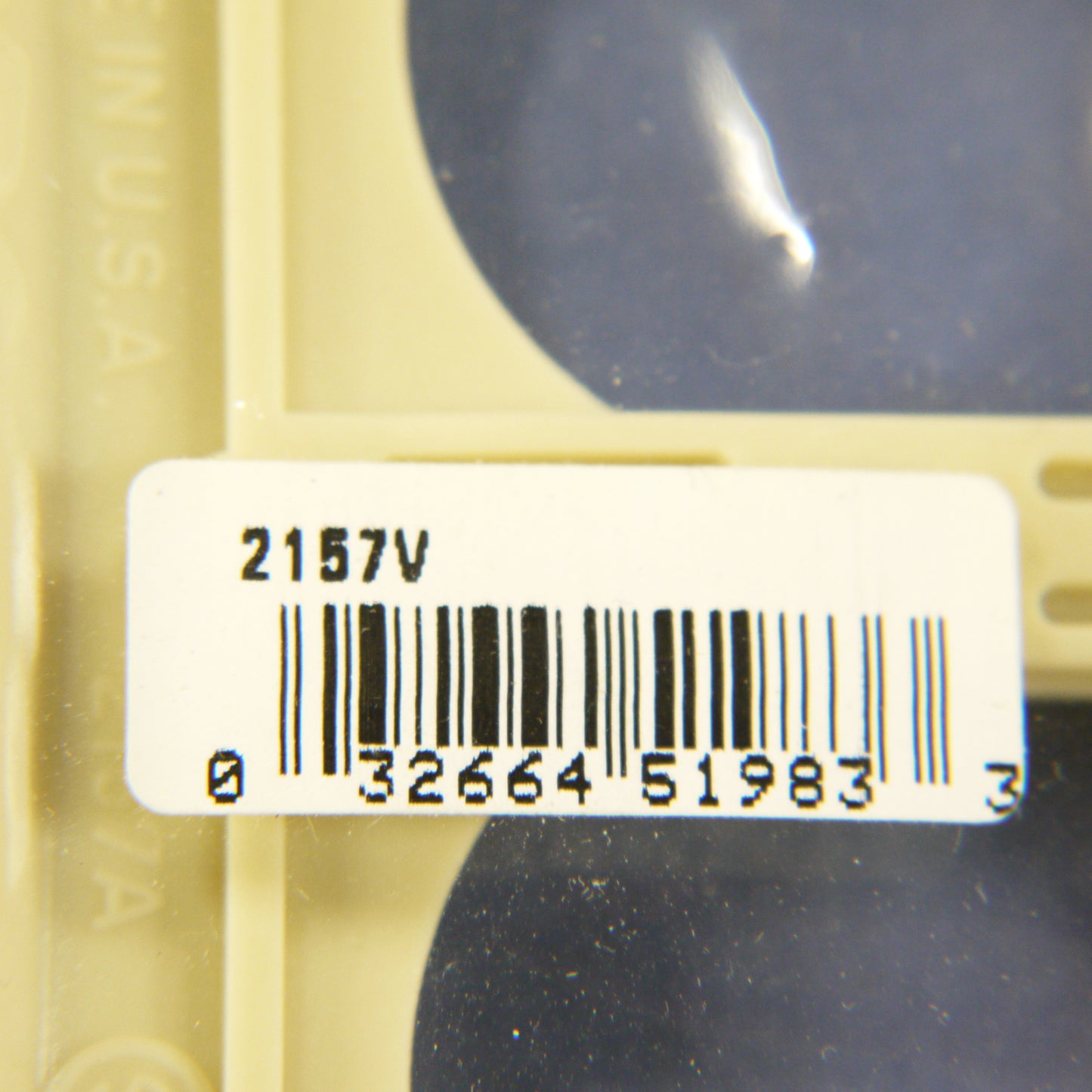 Eagle 2157V Ivory 2-Gang Duplex Outlet Decorator GFCI Plastic Standard Wallplate