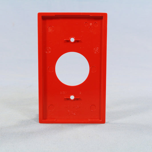 Eagle 5131RD Red 1-Gang 1.406" Outlet Unbreakable Nylon Standard Wallplate Cover