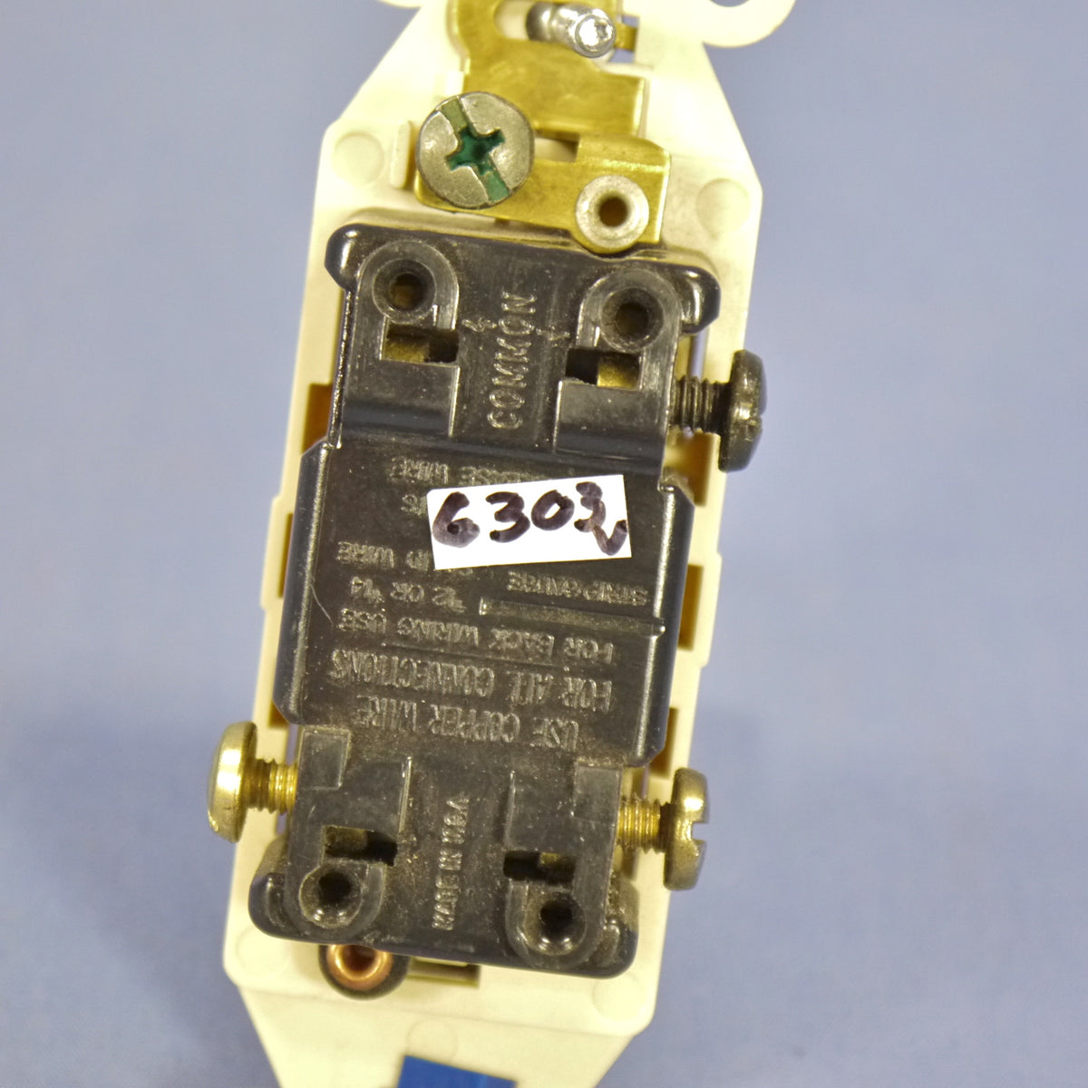 Eagle 6303V 3-Way Ivory Residential Decorator Rocker Wall Light Switch 15A Bulk
