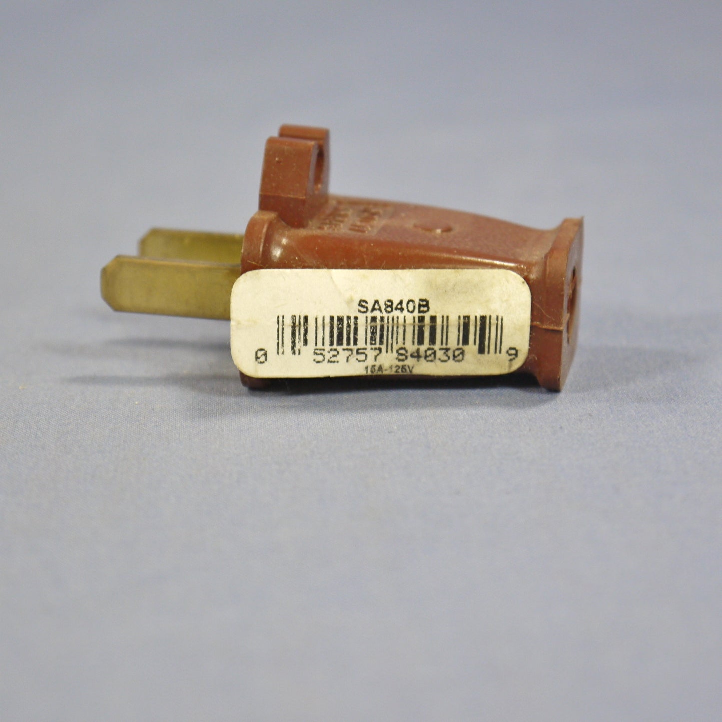 Eagle Brown Straight Plug w/ Cord Clip 15A Non-Polarized Nema 1-15P Bulk SA840B