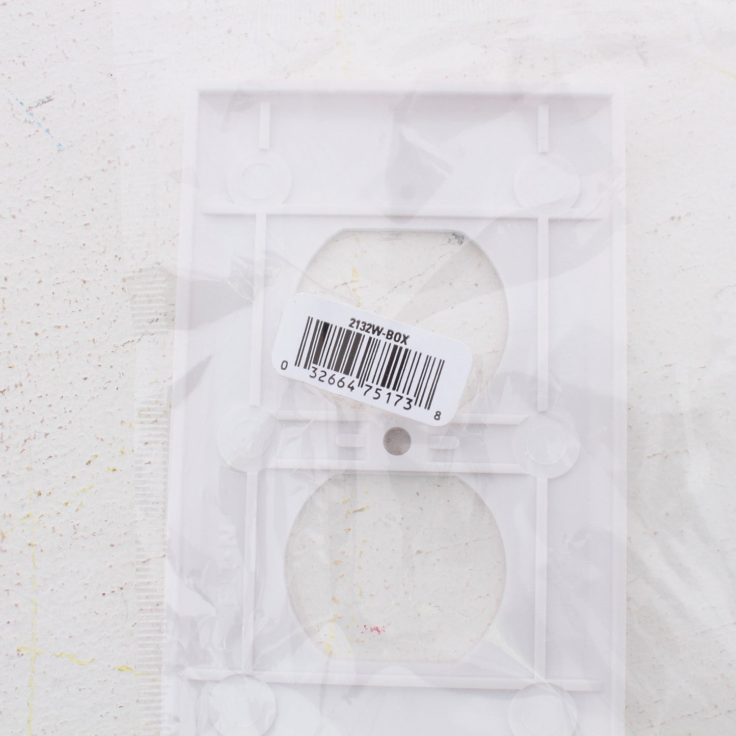 Eaton 1-Gang White Duplex Outlet Receptacle Cover Plastic Wallplate 2132W