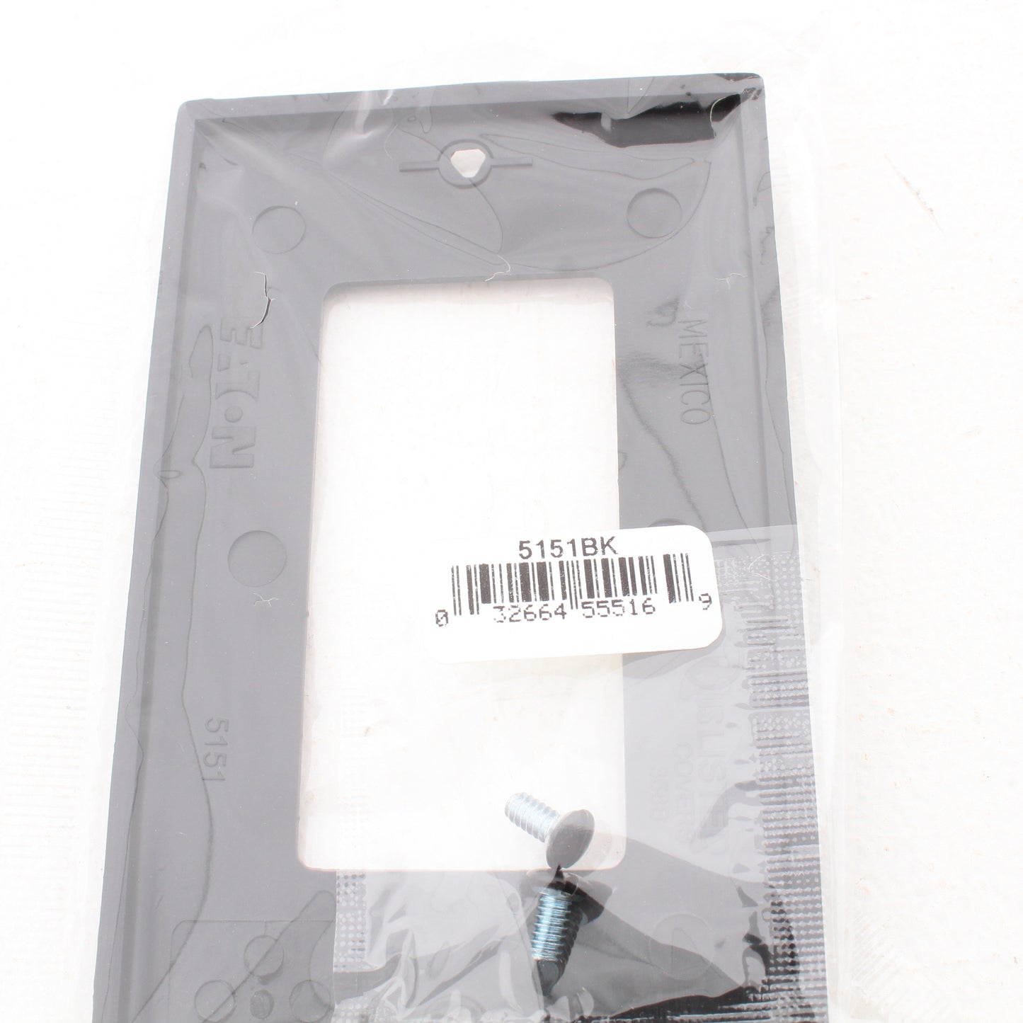 Eaton 5151BK Black 1-Gang Decorator Unbreakable Nylon Standard Wallplate Cover