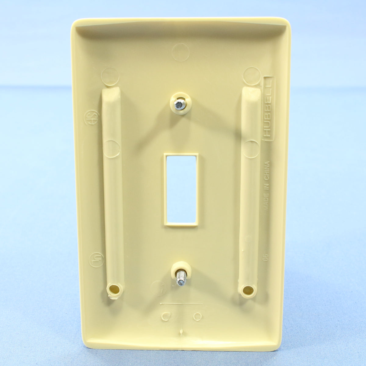 Hubbell NP1I Ivory 1-Gang Toggle Switch Unbreakable Standard Wallplates 25-Pack