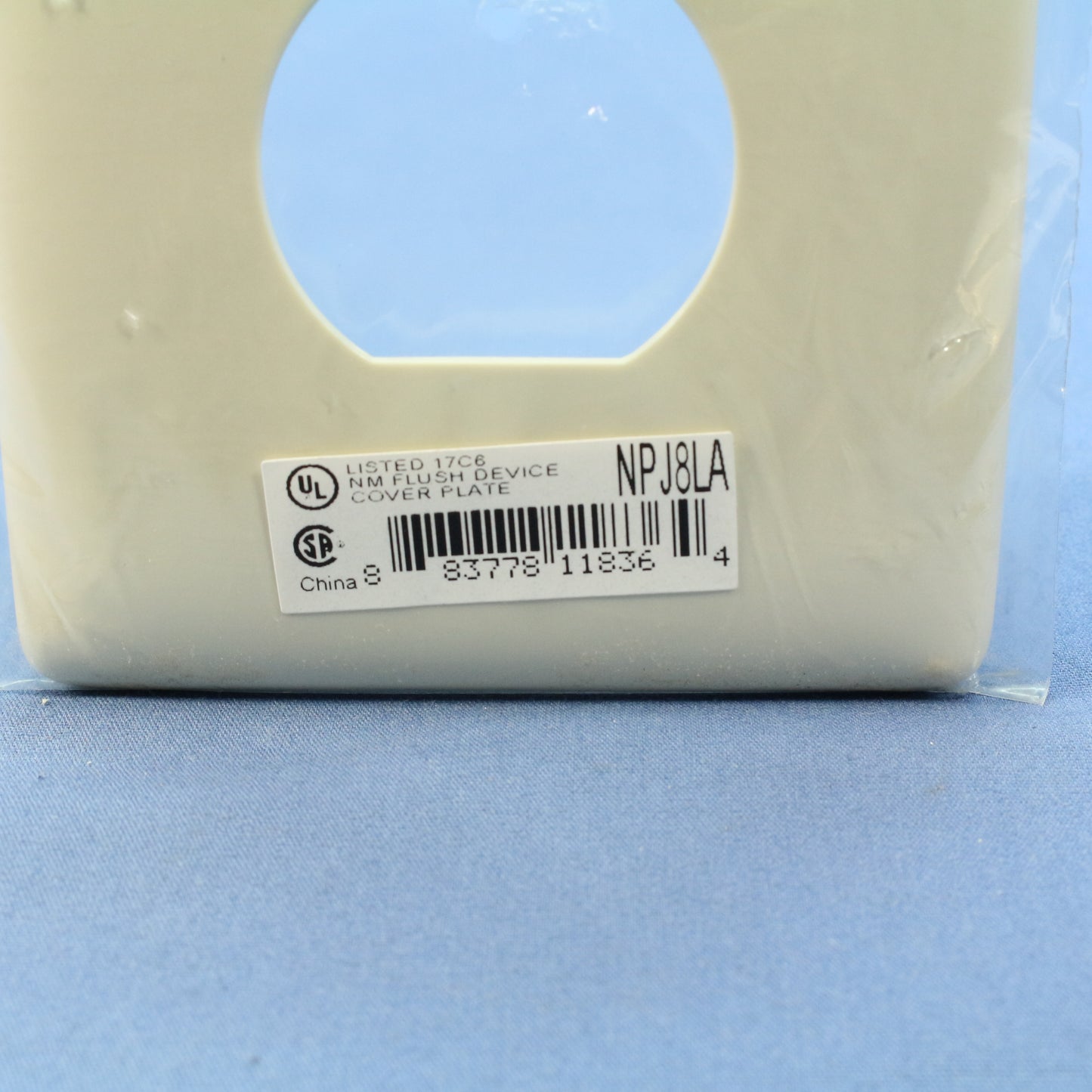 Hubbell NPJ8LA Light Almond 1-Gang Duplex Unbreakable Mid-Size Wallplate Cover