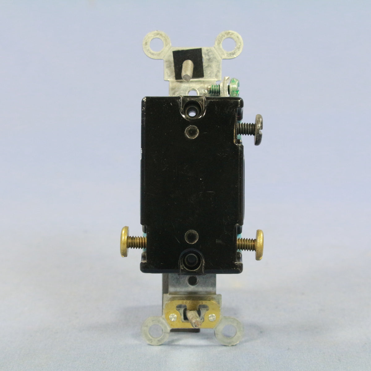Leviton 1103-2GY Gray Industrial Grade Toggle Wall Light Switch 3-Way 15A Bulk