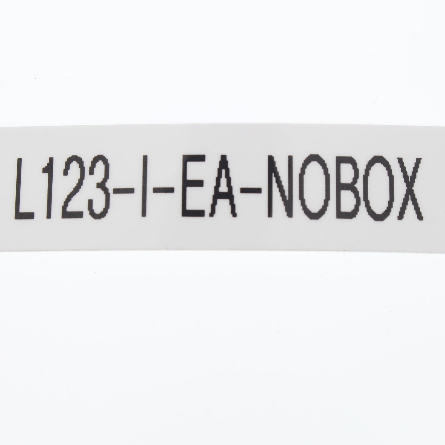 Leviton Residential Straight Blade Connector Plug 1-15P Non-Polarized 10A 123-I