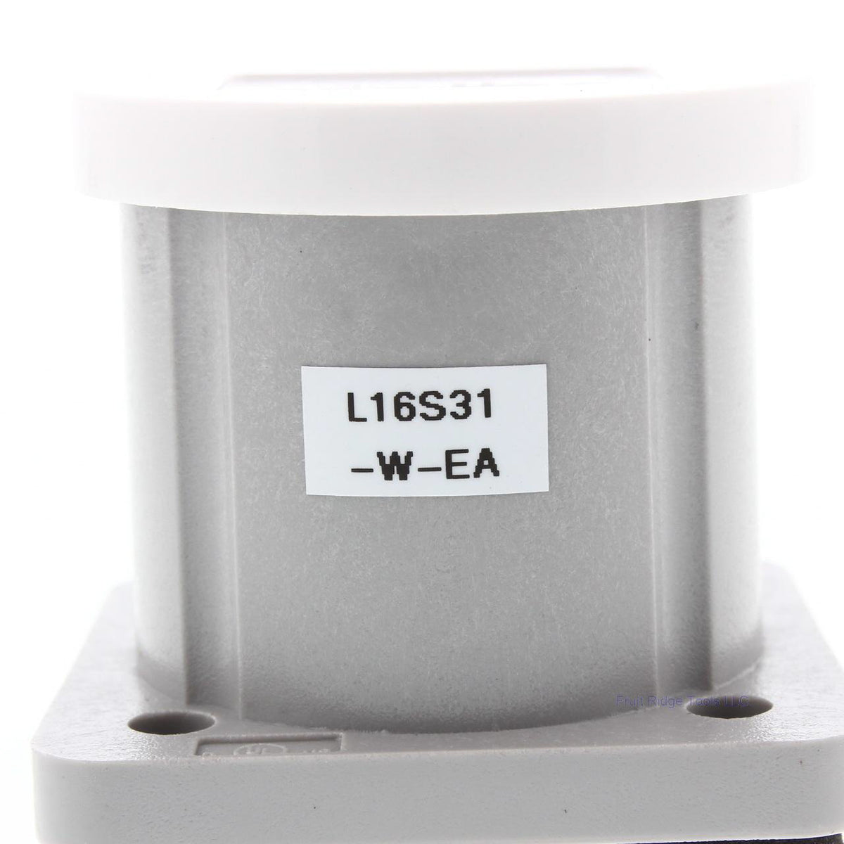 Leviton 16 Series White Panel Mount Housing Automatic Closing Lid 16S31-W