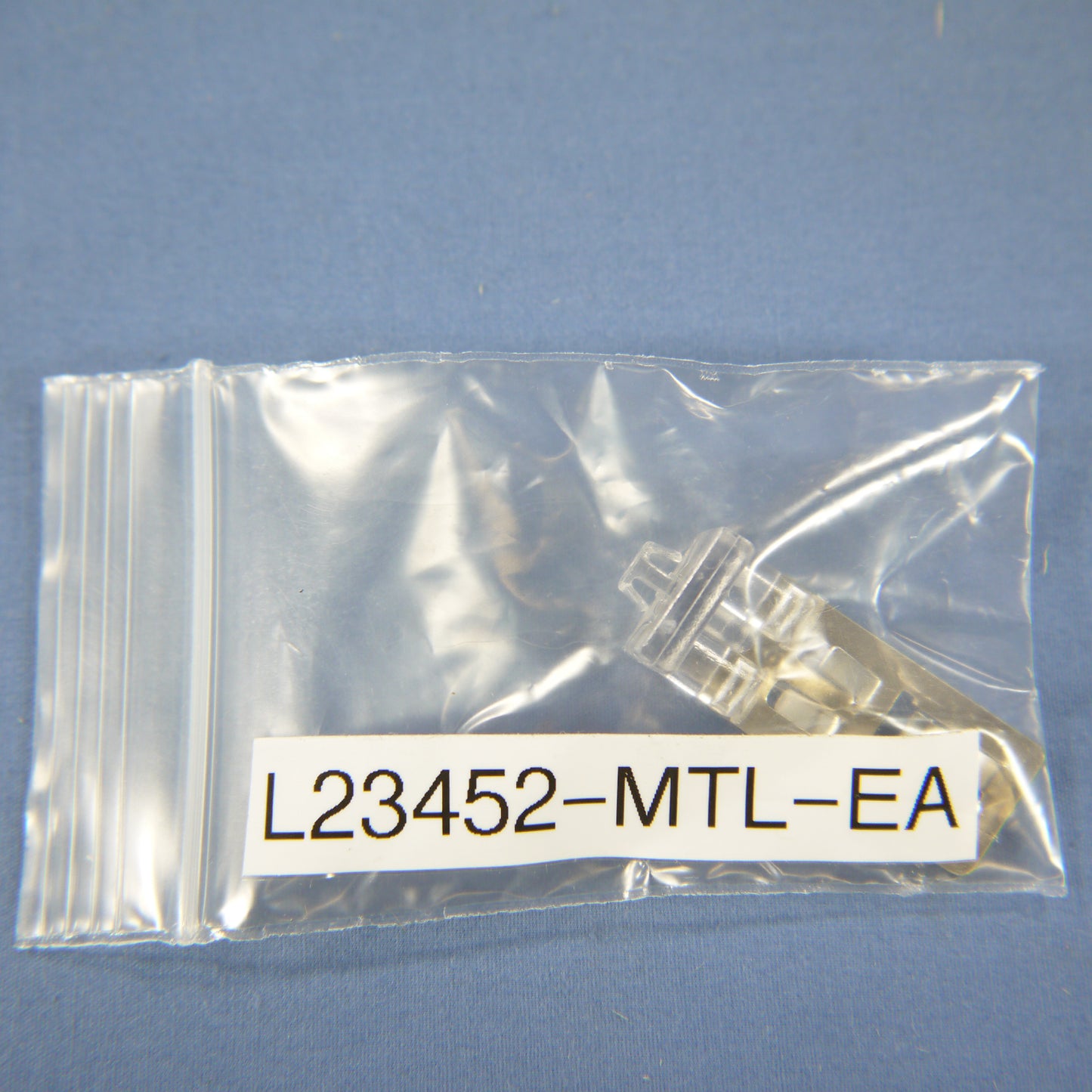 Leviton 2G11 Fluorescent Twin Tube Lamp Support Clip Snap-In Mount 23452-MTL