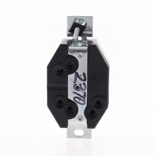 Leviton 2370-061 L11-20R Turn Twist Locking Receptacle Outlet 20A 250V 3Ø Bulk
