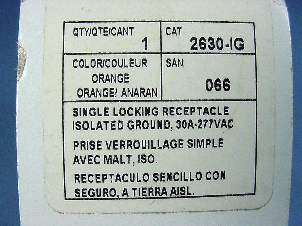 Leviton L7-30 Iso Ground Locking Receptacle Twist Lock Outlet 30A 277V 2630-IG