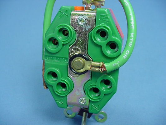 Leviton Iso Ground Twist Lock Receptacle Nema L23-30R 30A 347/600V 3�Y 2830-IG