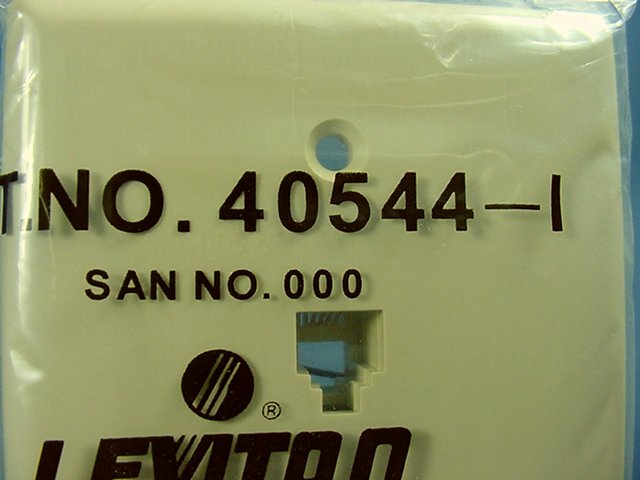 Leviton Ivory Duplex Phone Jack Large Midway Wall Plate 4-Wire Telephone 40544-I