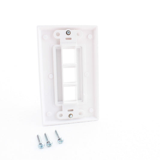 Leviton 40753-BW White 3-Port Quickport Decora Insert Platform w/Wallplate
