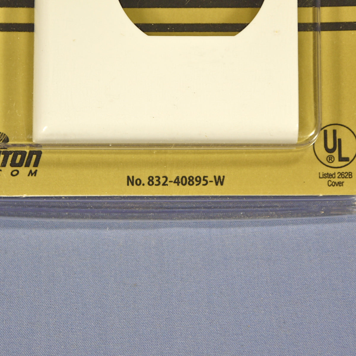 Leviton White End Sectional Duplex Receptacle Outlet Wallplate Cover 40895-WE