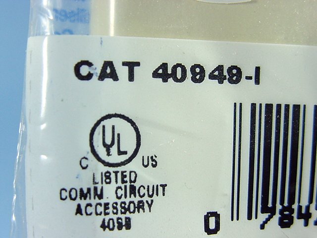 Leviton Ivory Flush Mount Telephone Jack Wallplate 6P4C Type 625B4 40949-I