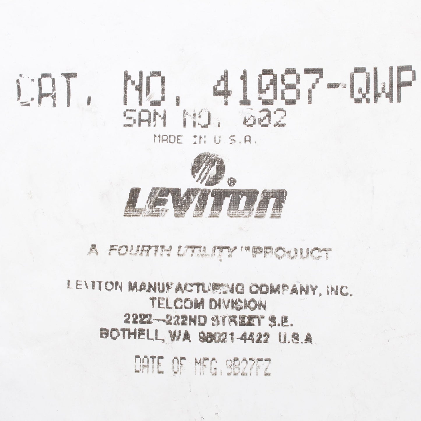 Leviton White Quickport 4-Port Wallplate Quad 106 Insert 1-Gang 41087-QWP