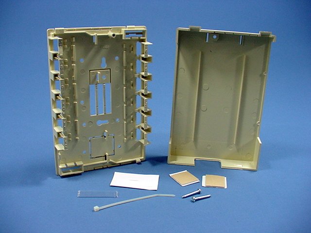 Leviton Goldman Sachs Ivory 12Port Quickport Surface Mount Housing Box 41089-12I