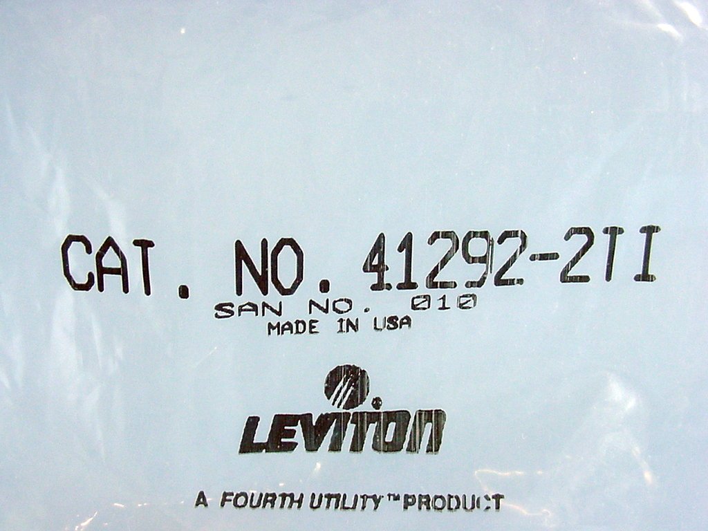Leviton Ivory MOS SM/MM Duplex ST Fiber Optic 45° Coupling Module 41292-2TI