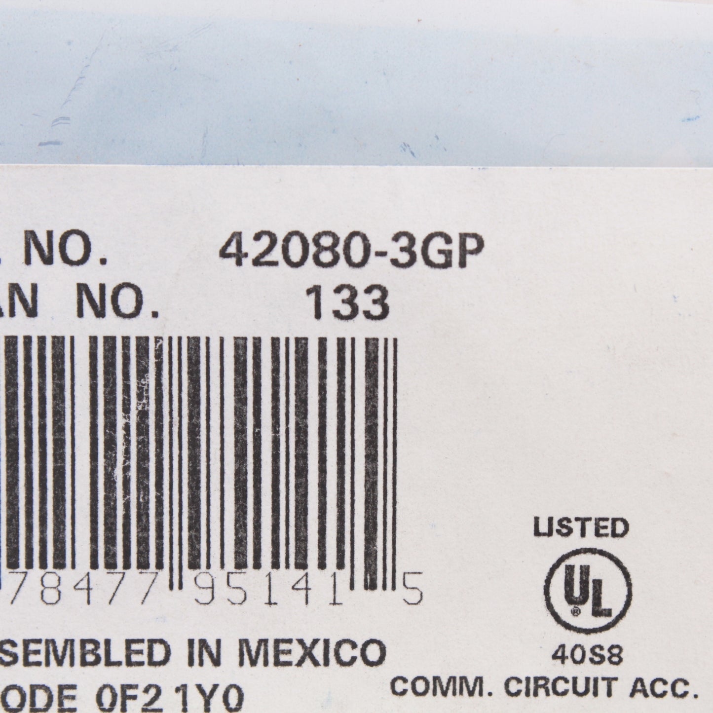 Leviton 42080-3GP Gray 2-Gang Quickport 3-Port ID Flush Nylon Wallplate Cover