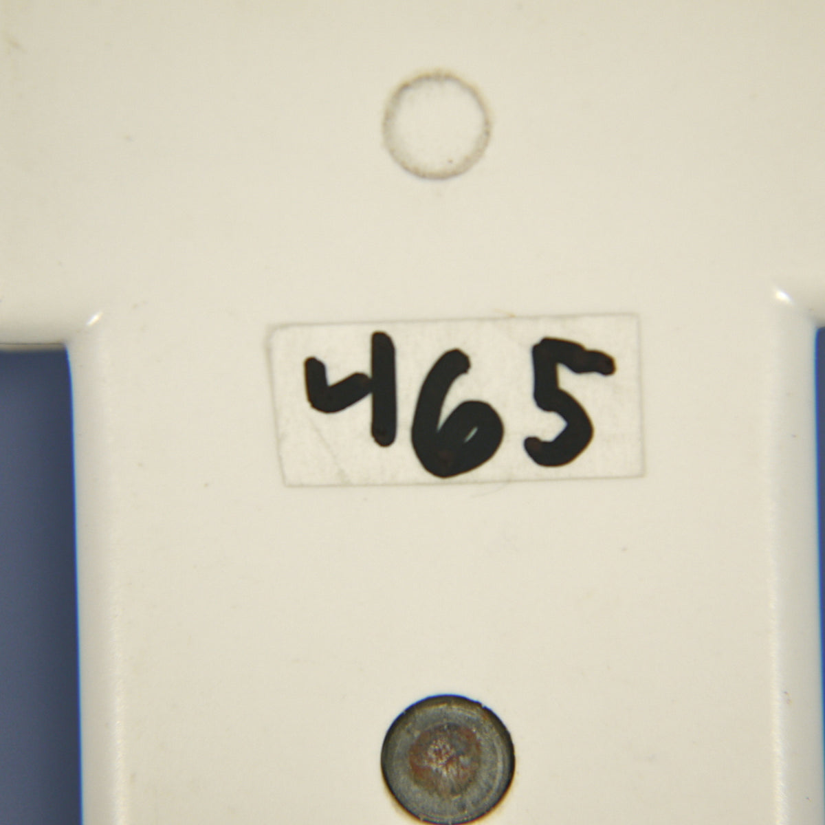 Leviton 465-LONG High Output Fluorescent Lampholder T8 T12 Horizontal Fixed End