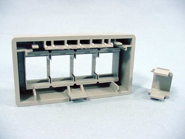 Leviton 49900-EGA Gray Quickport 4-Port Cubicle Wallplate Data Faceplate X-Deep