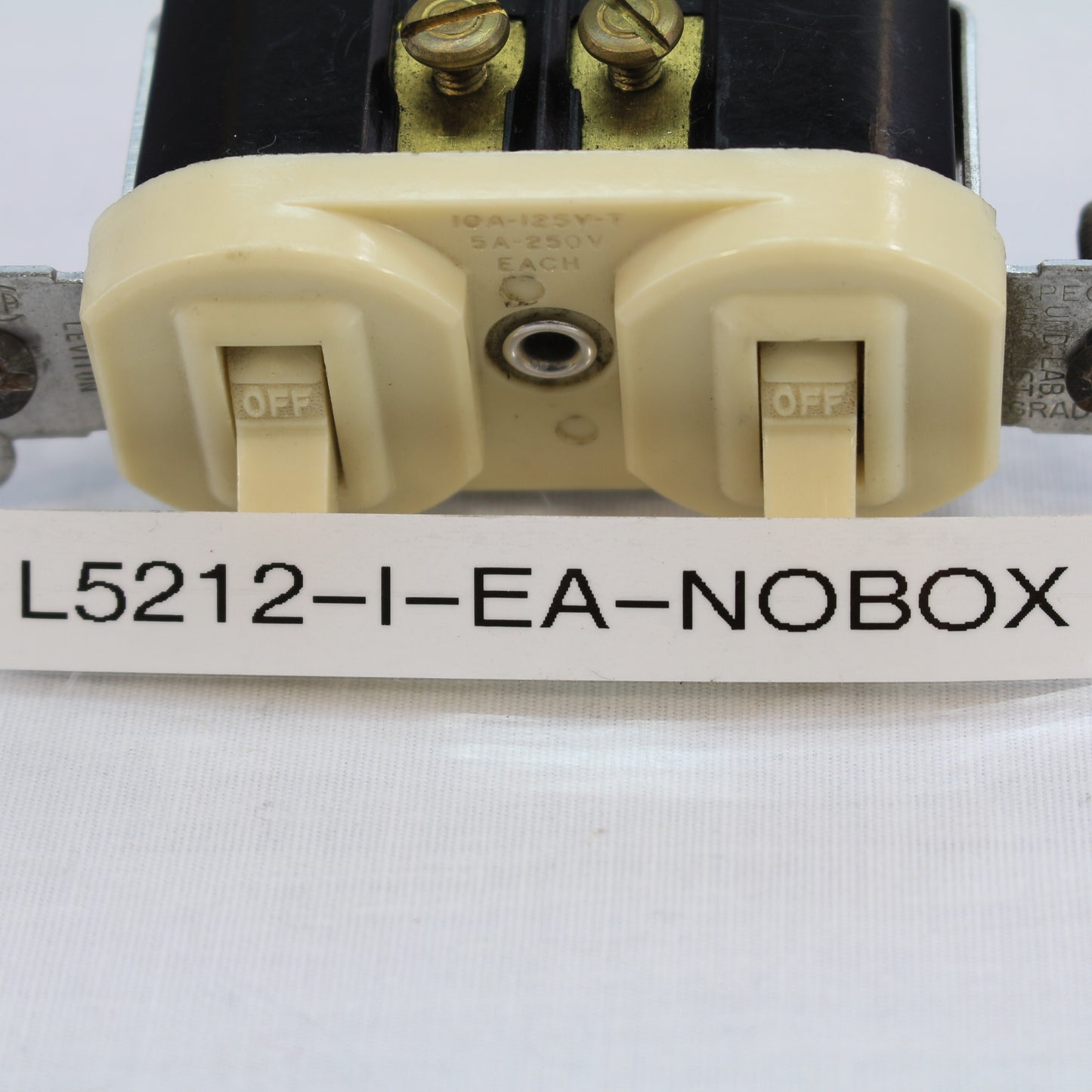 Leviton 5212 Ivory Dual Single Pole Toggle Wall Light Switches 5A/10A 125V 250V