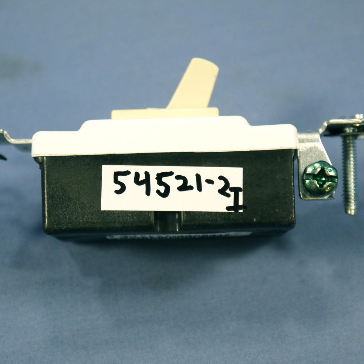 Leviton Ivory Commercial Grade Framed Toggle Wall Light Switch 20A Bulk 54521-2I