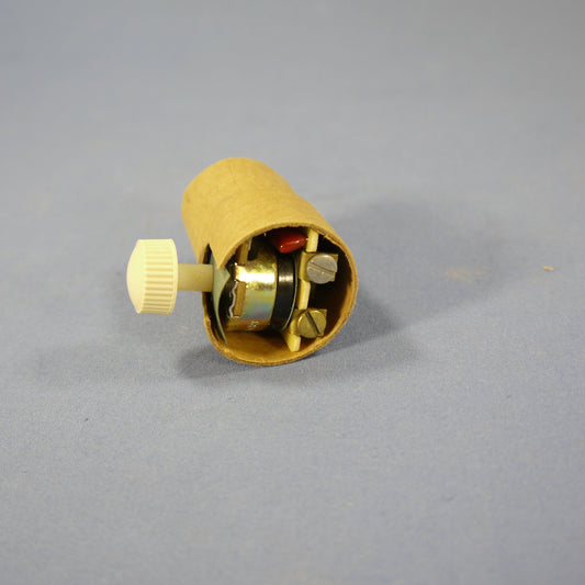 Leviton DIMMER Light Socket Lampholder REPLACEMENT CORE Only 150W 120V Bulk 6151