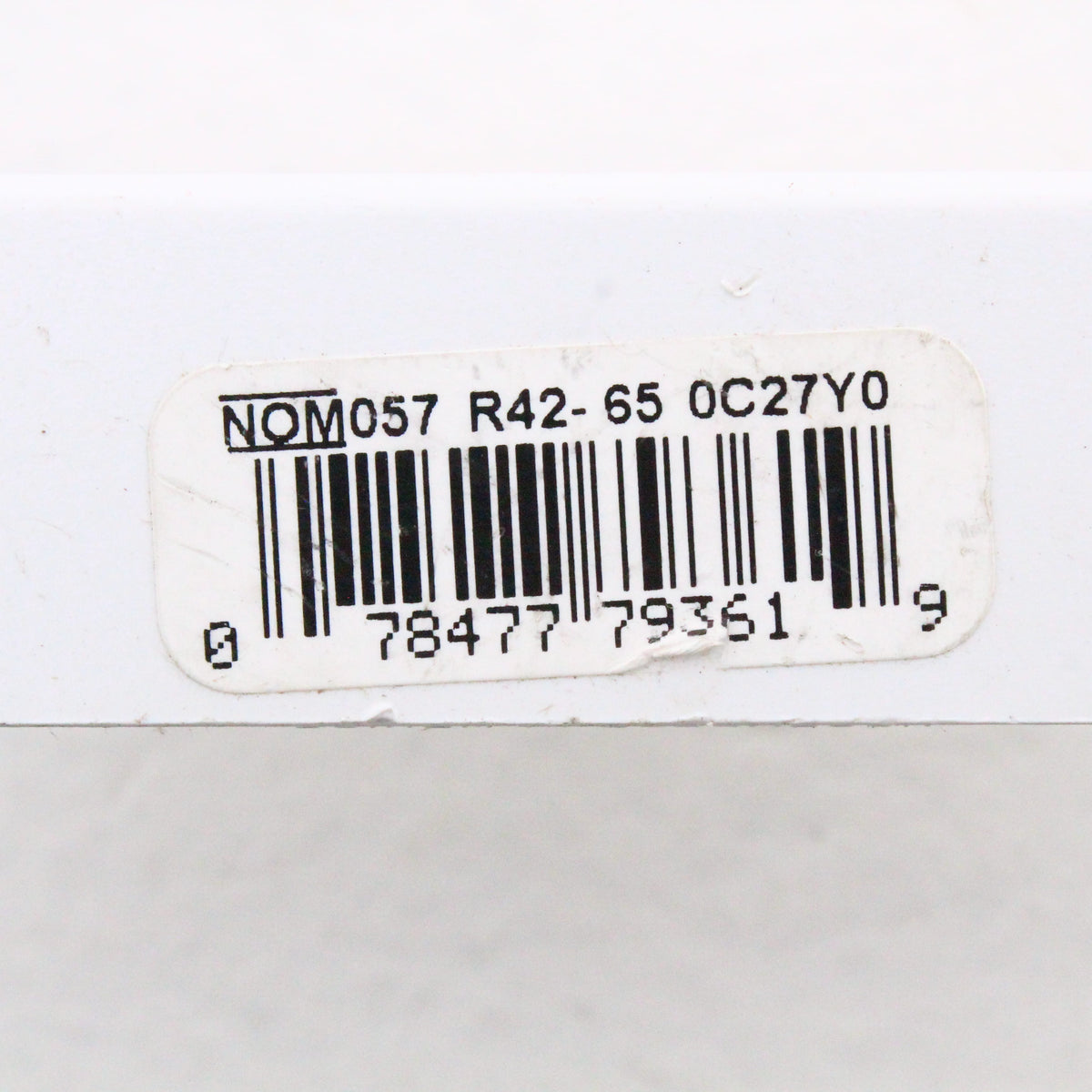 White Adapter Plug-In Triple Tap Outlet NEMA 1-15R 15A 125V 65-W Square Edges