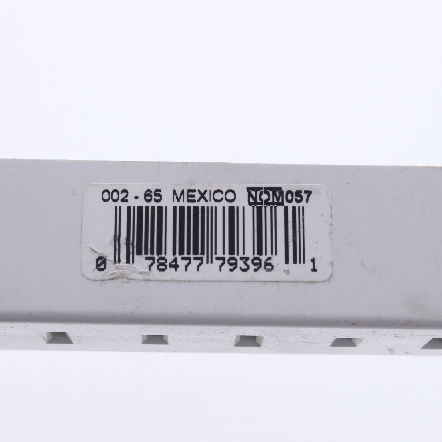 Leviton 65-W White 15A Adapter Plug-In Triple Tap Outlets Bulk 1-15R 125V 2pcs