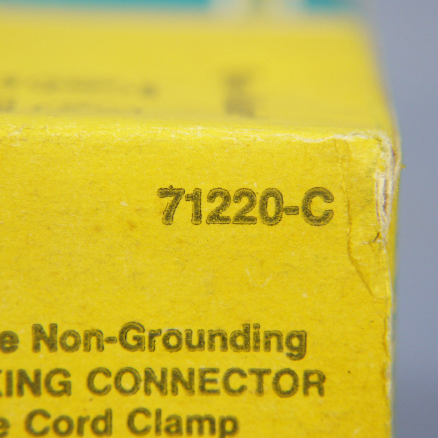 Leviton Turn Locking Connector Plug Nema L12-20R 20A 3� 480V 71220-C Boxed