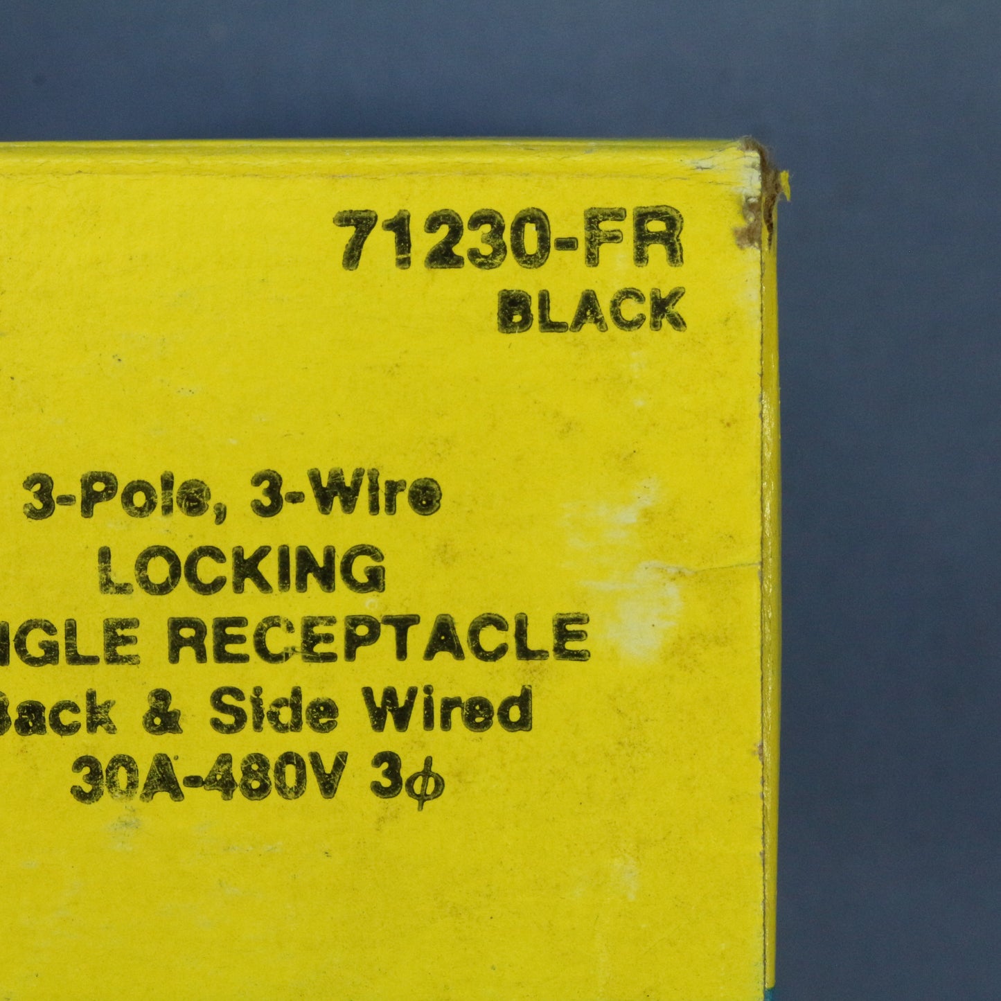 Leviton Locking Receptacle Turn Lock Outlet Nema L12-30R 30A 480V 3� 71230-FR