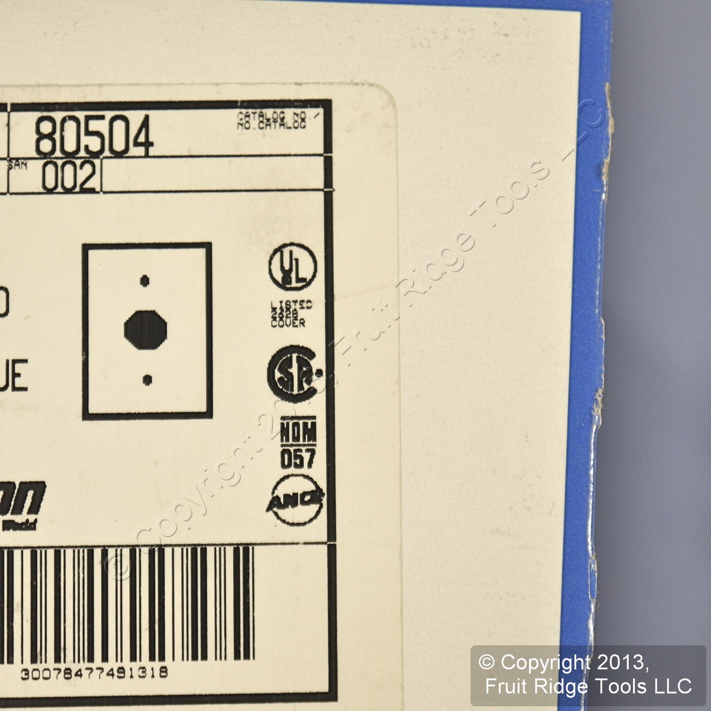 Leviton 80504 Brown 1-Gang 1.406in. Outlet Plastic Midway Wallplate Cover 100pcs
