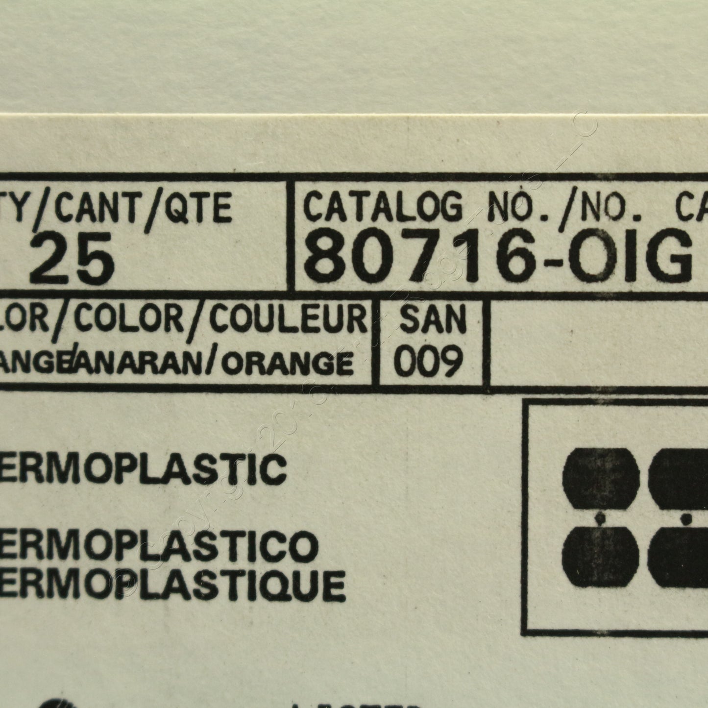 Leviton 80716-IG Orange 2-Gang Duplex Unbreakable Nylon Wallplate Cover 25pcs