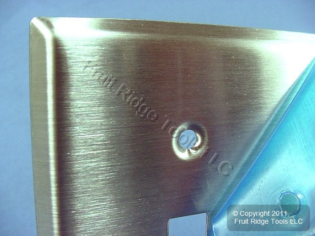 Leviton Non-Mag Stainless Steel 3-Gang Toggle Switch Cover Wallplate 84011-40