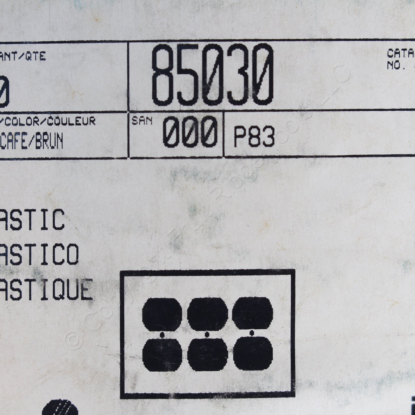 Leviton 85030 Brown 3-Gang 3-Duplex Outlet Plastic Standard Wallplates 10pcs