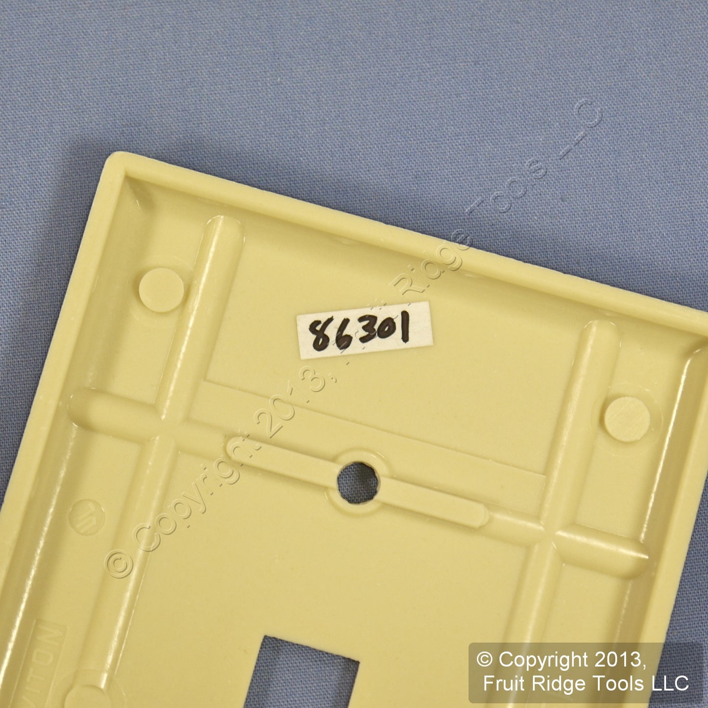 Leviton 86301 Ivory 1-Gang Plastic Toggle Switch X-Deep Wallplate Cover Plate