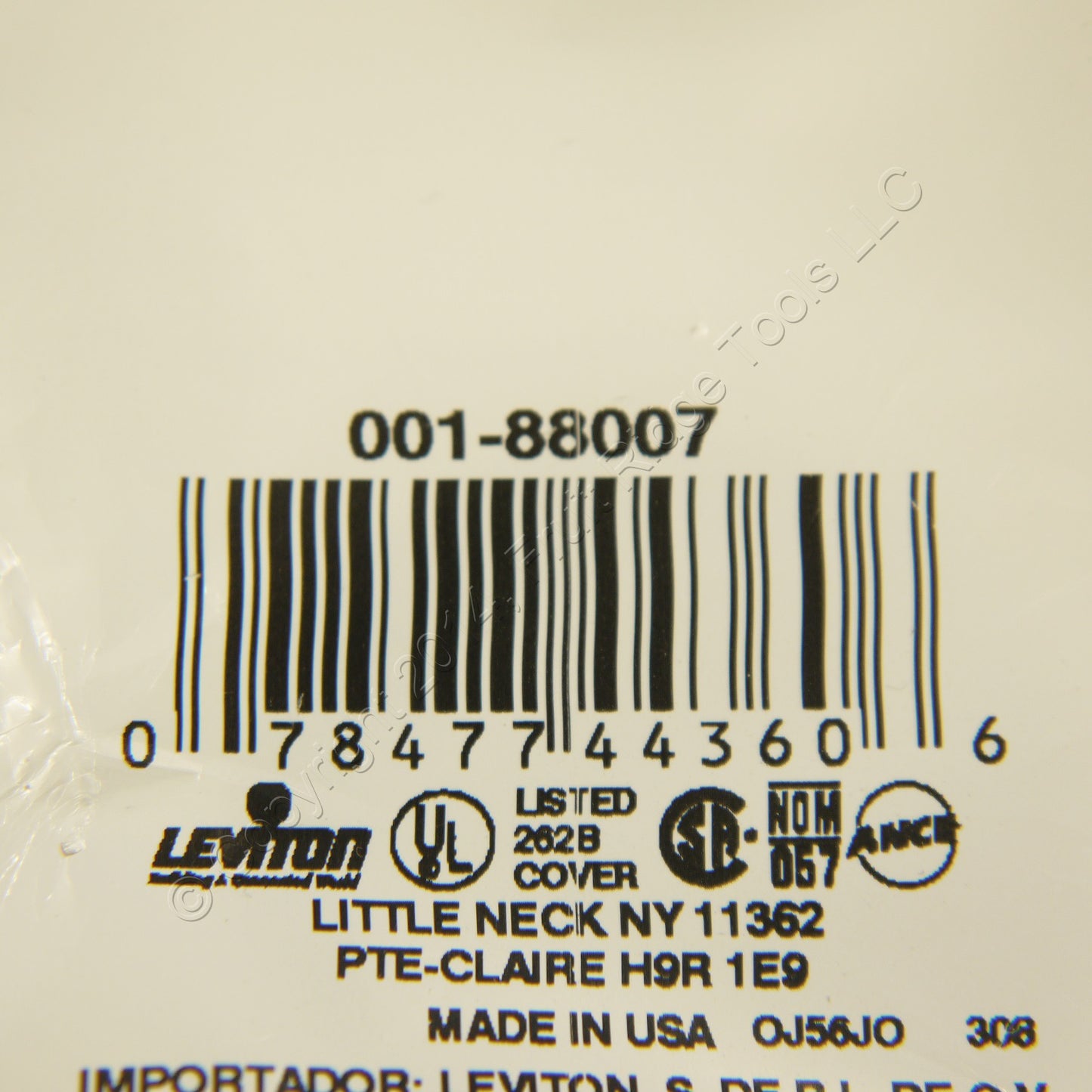 Leviton 88007 White 2-Gang Toggle 1.406" Outlet Plastic Standard Wallplate Cover