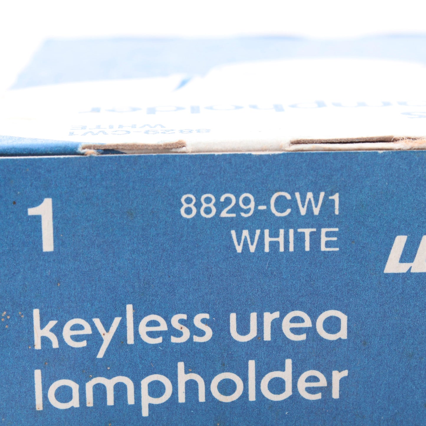 Leviton Medium Lampholder Light Socket 660W 600V 8829-CW1